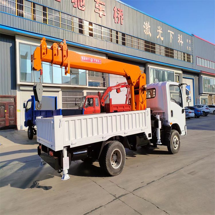 河西区三轮随车吊定制 农用改装机自备吊中瑞长期出售